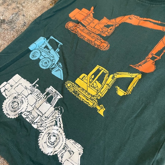 Oshkosh boy t-shirt - Picture 3 of 5